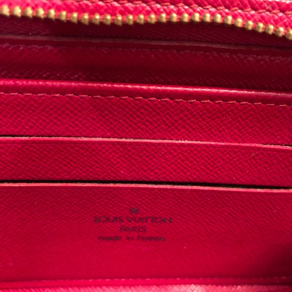 Louis Vuitton monogram cherry 🍒 zippy wallet - Picture 4 of 8